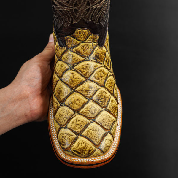 Men’s Handmade Orix Fish Scale – Square Toe