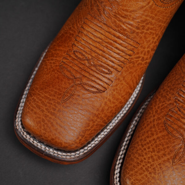 Honey Bullhide – Square Toe