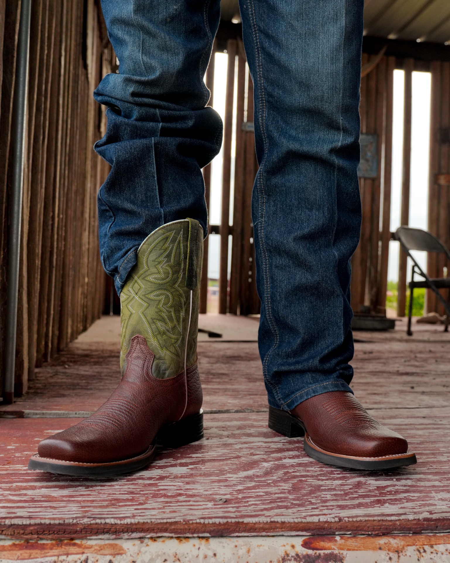 Flyweight Cognac Bullhide - Heritage Square Toe - Image 2