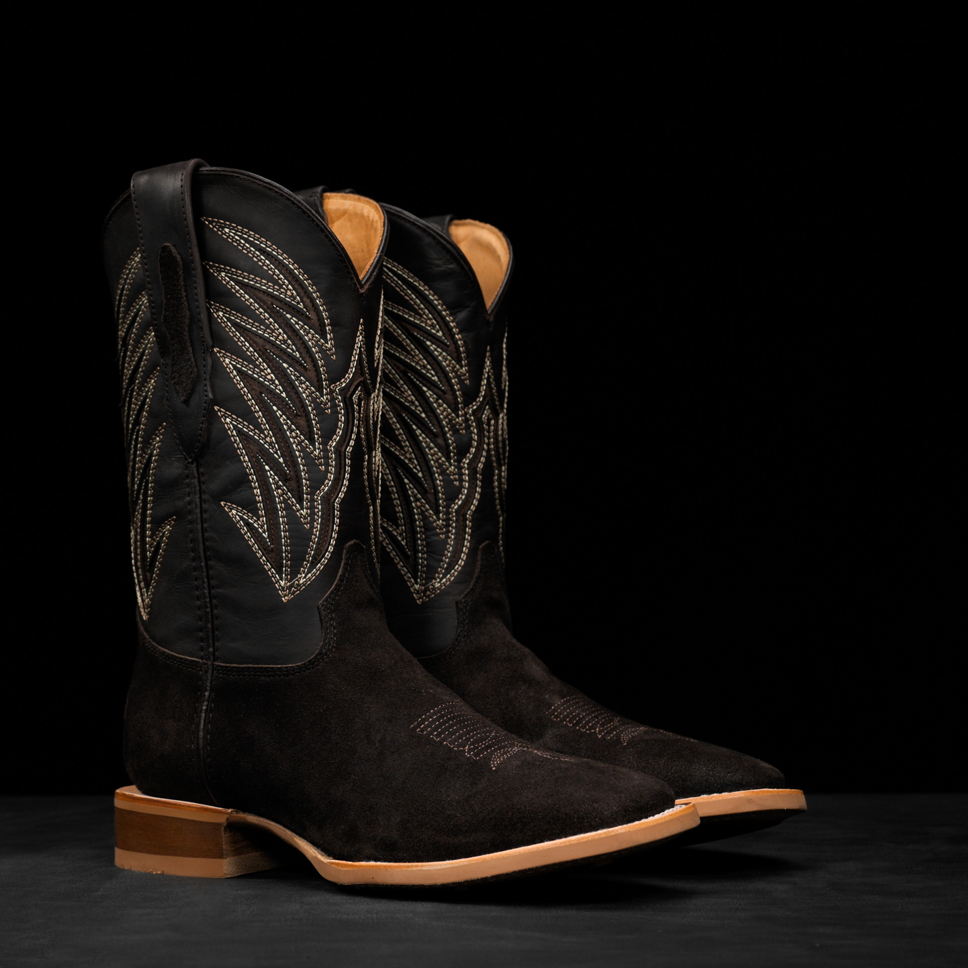 Brown Roughout – Arena Square Toe