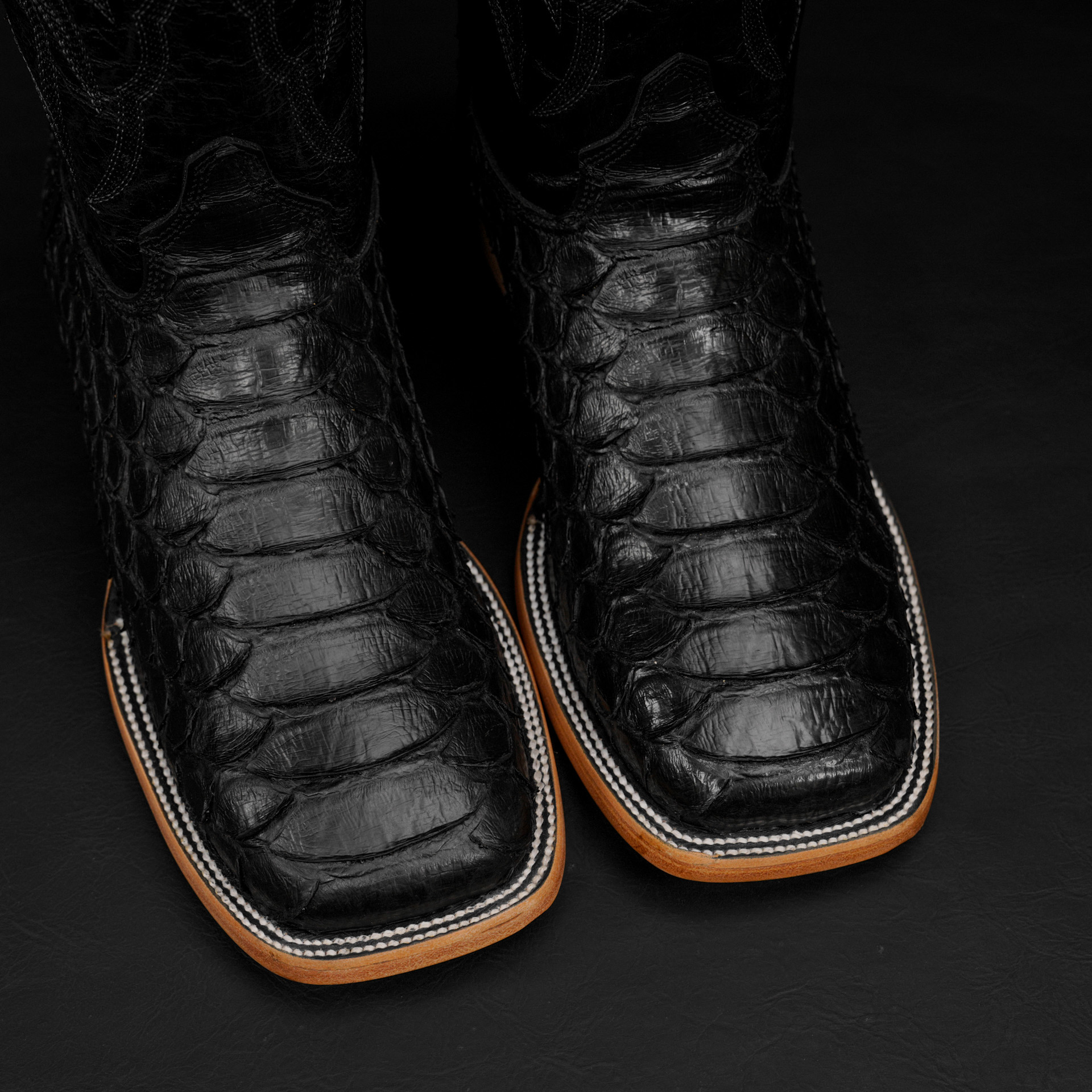 Black Giant Python – Square Toe - Image 3