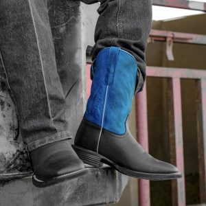 Flyweight Black Bullhide - Heritage Square Toe