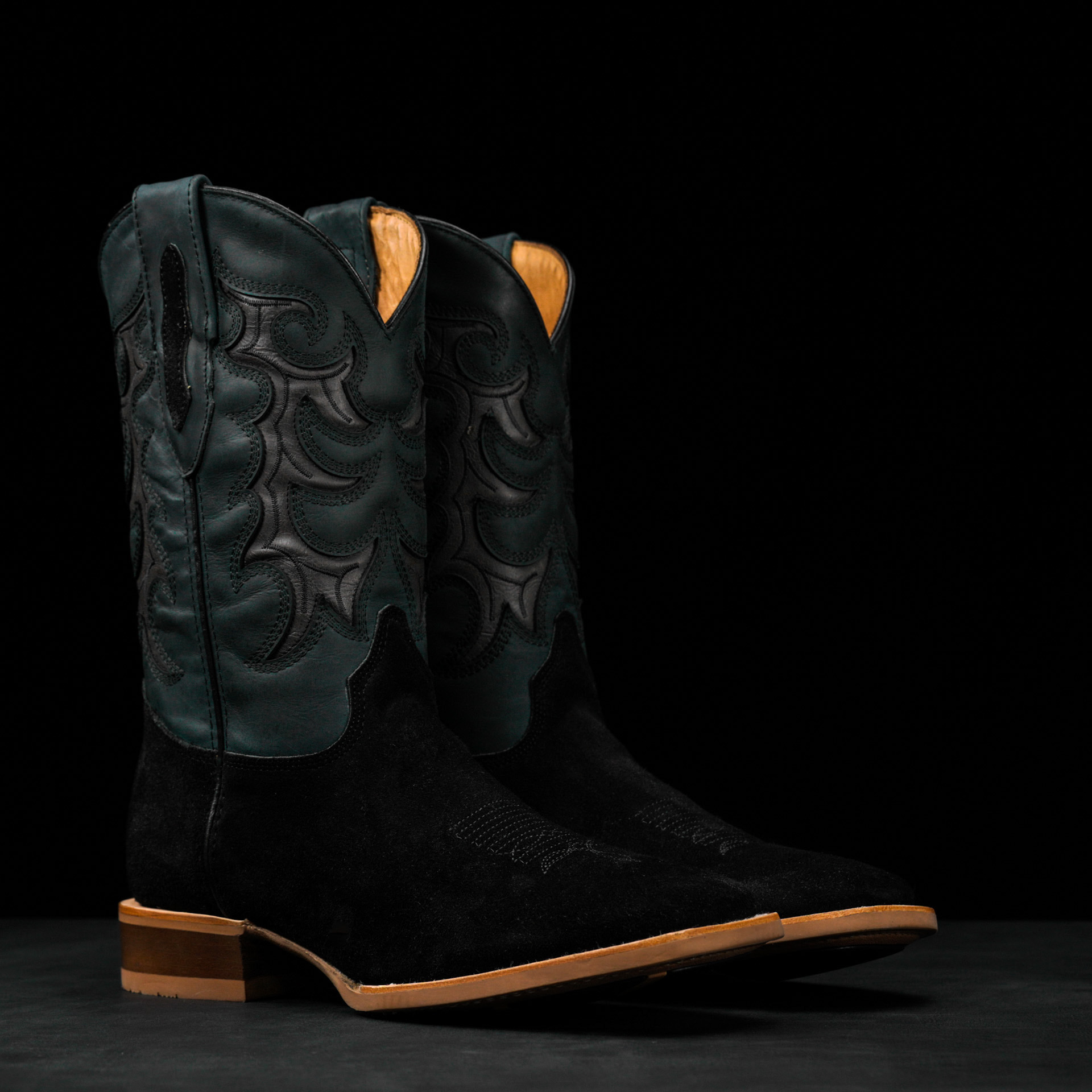 Black Roughout – Arena Square Toe