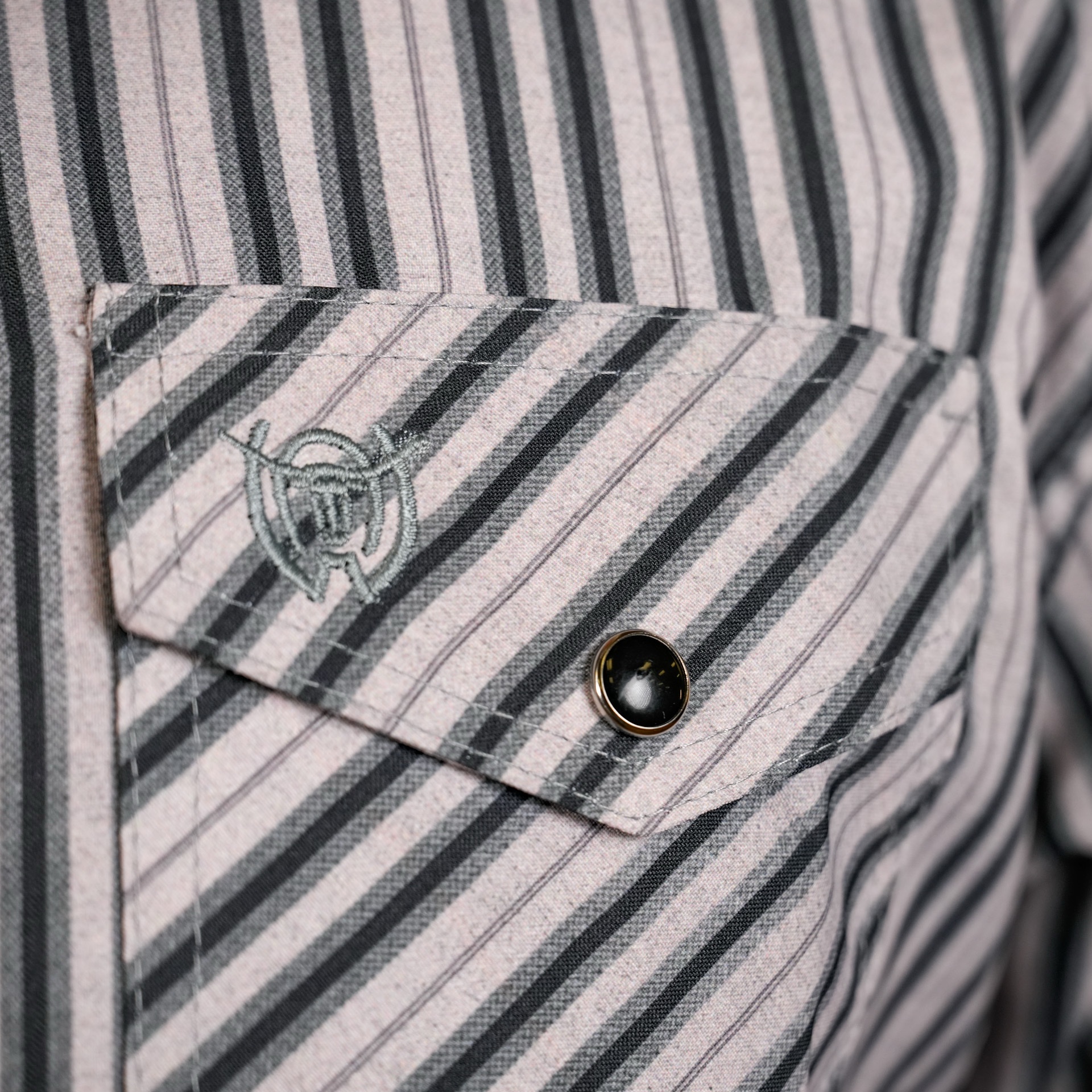 The Smokey Trail Long Sleeve Pearl Snap Button Up Shirt - Image 5