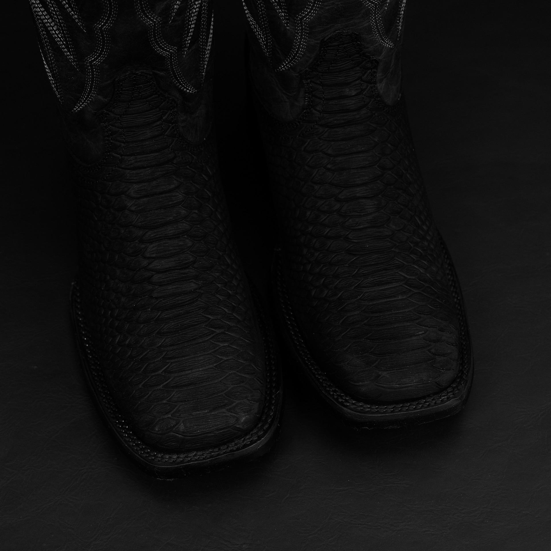 Matte Black Python – Heritage Square Toe - Image 3