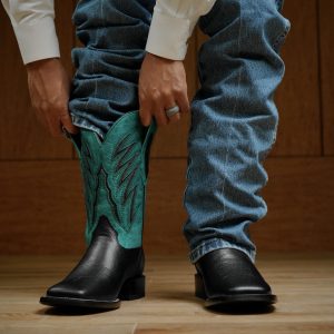 Black Bullhide - Arena Square Toe
