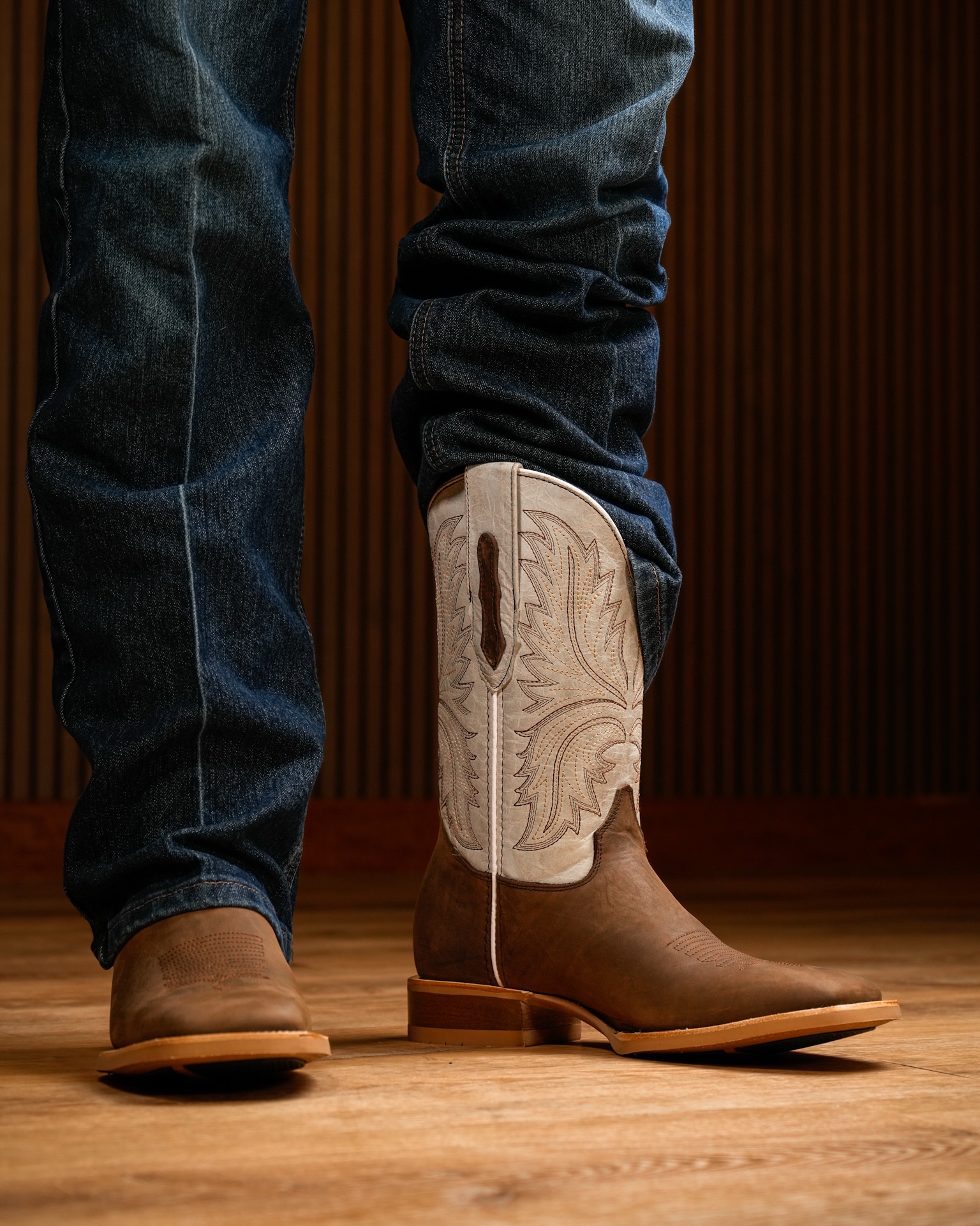 Brown Cowhide – Arena Square Toe - Image 7